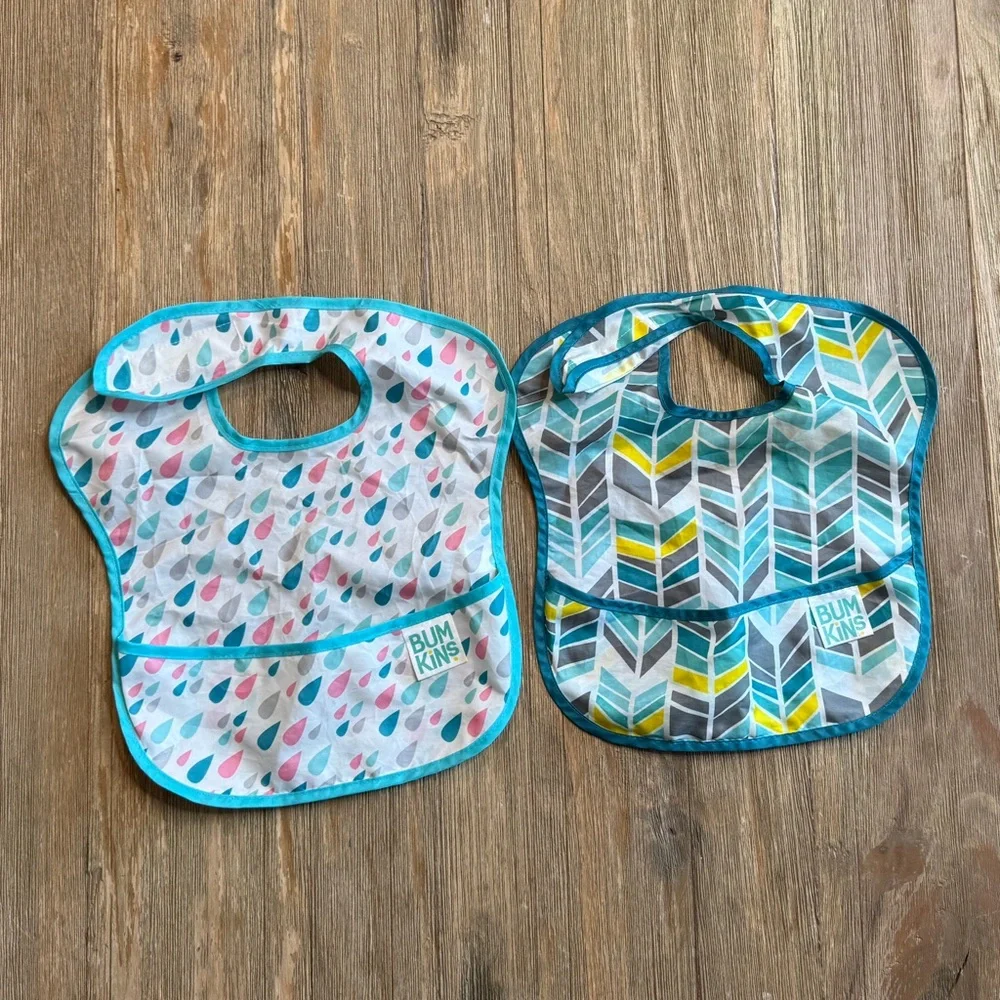 Bumkins Set of 4 Rainbow and Chevron Bib Collection